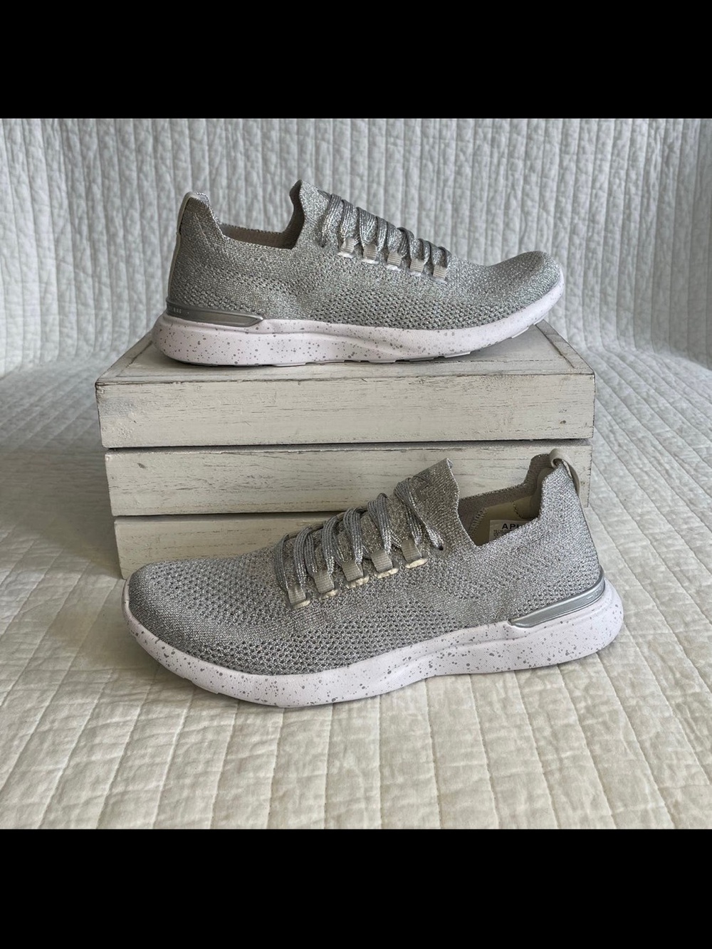 NEW without box APL TechLoom Breeze in Metallic Silver / White / Speckle 7